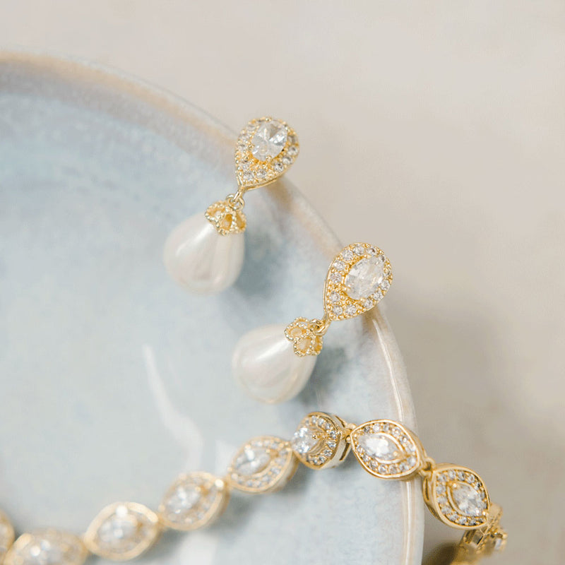 Ambrosia and Promise gold bridal jewellery set - Liberty in Love
