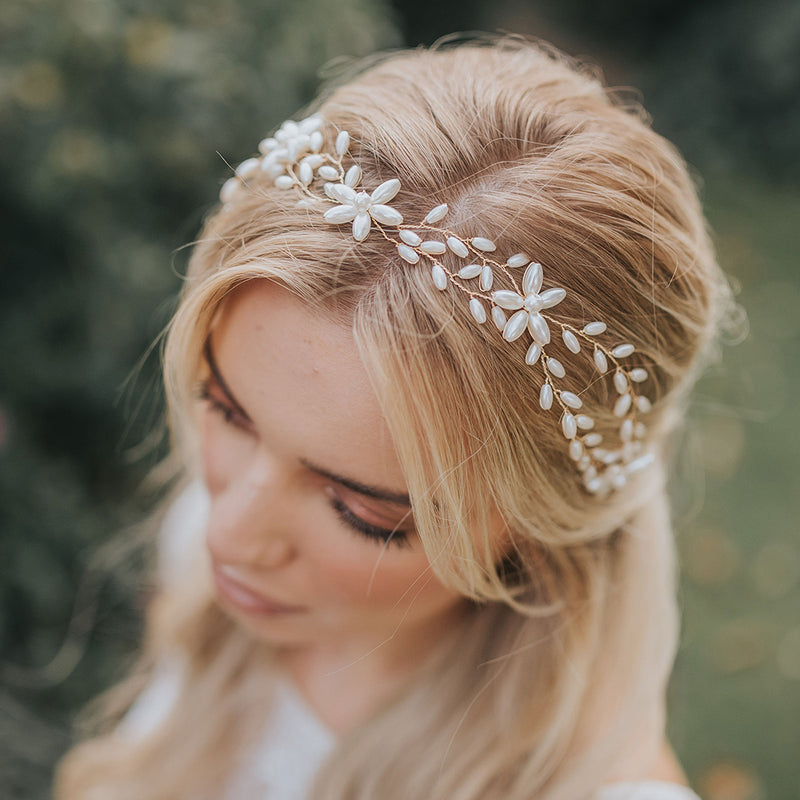 Biana pearl blossom hair vine (gold) - Liberty in Love