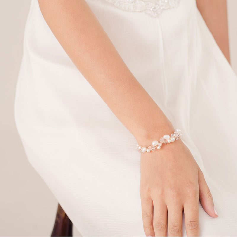 Blossom pearl bracelet (gold) - Liberty in Love