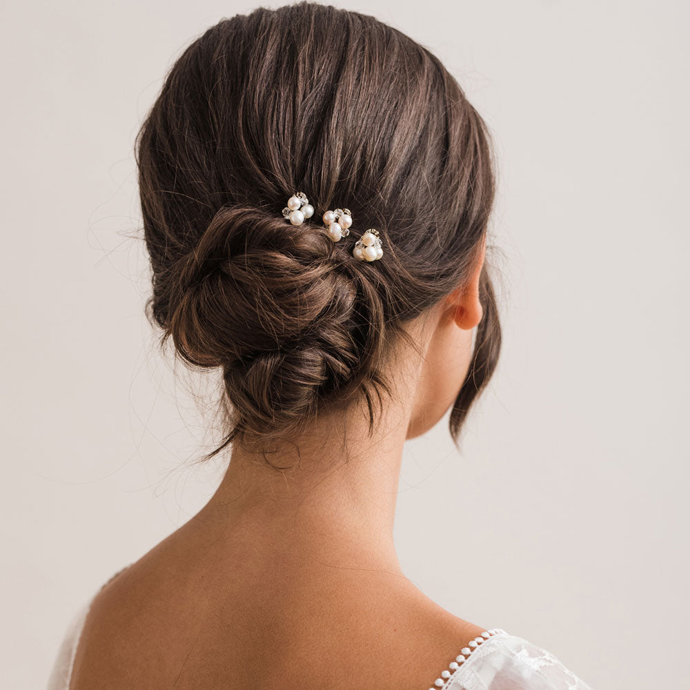 Blossom pearl hair pins