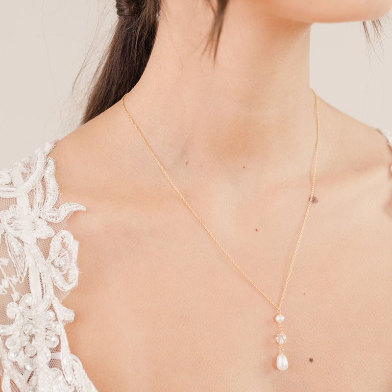 Blossom pearl pendant necklace (gold) - Liberty in Love
