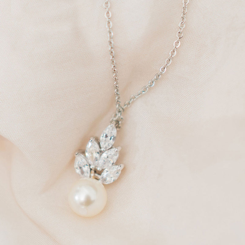 Bocheron pearl pendant necklace - Liberty in Love