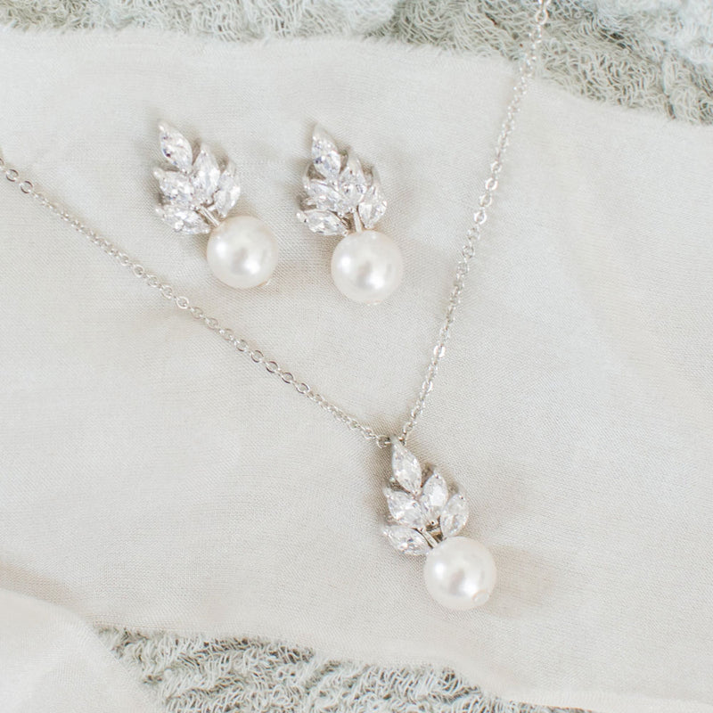 Bocheron pearl pendant necklace - Liberty in Love