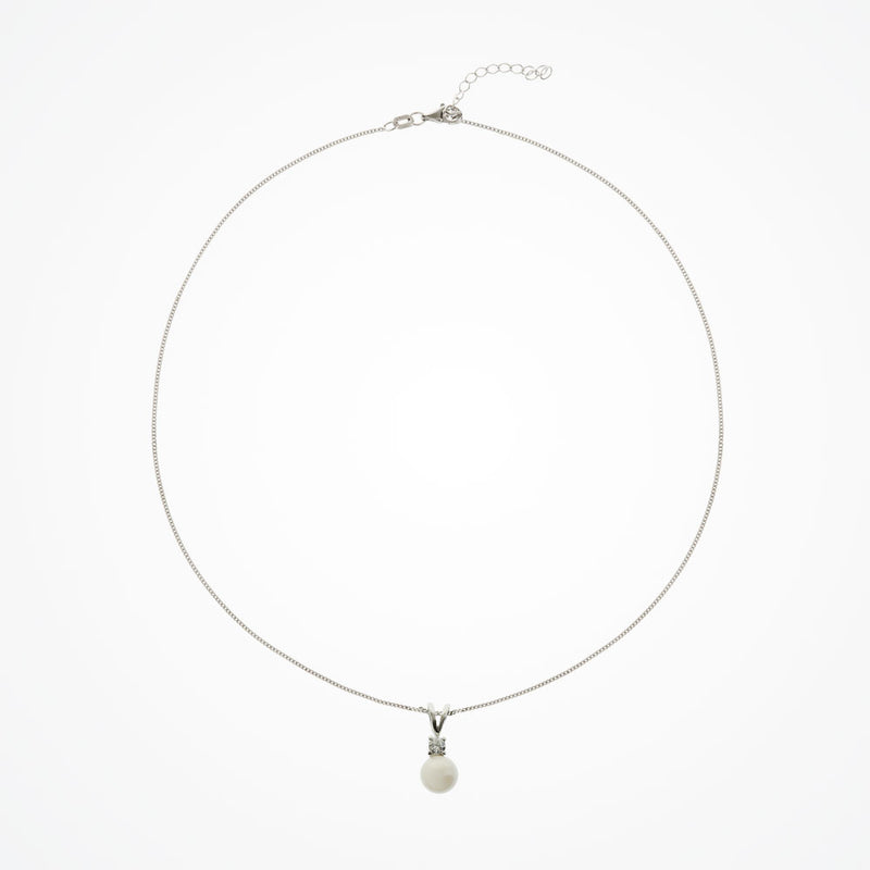 Classic pearl pendant necklace - Liberty in Love