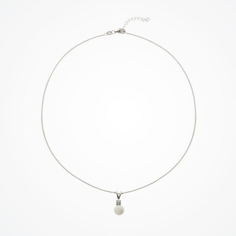 Classic pearl pendant necklace - Liberty in Love