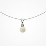 Classic pearl pendant necklace - Liberty in Love