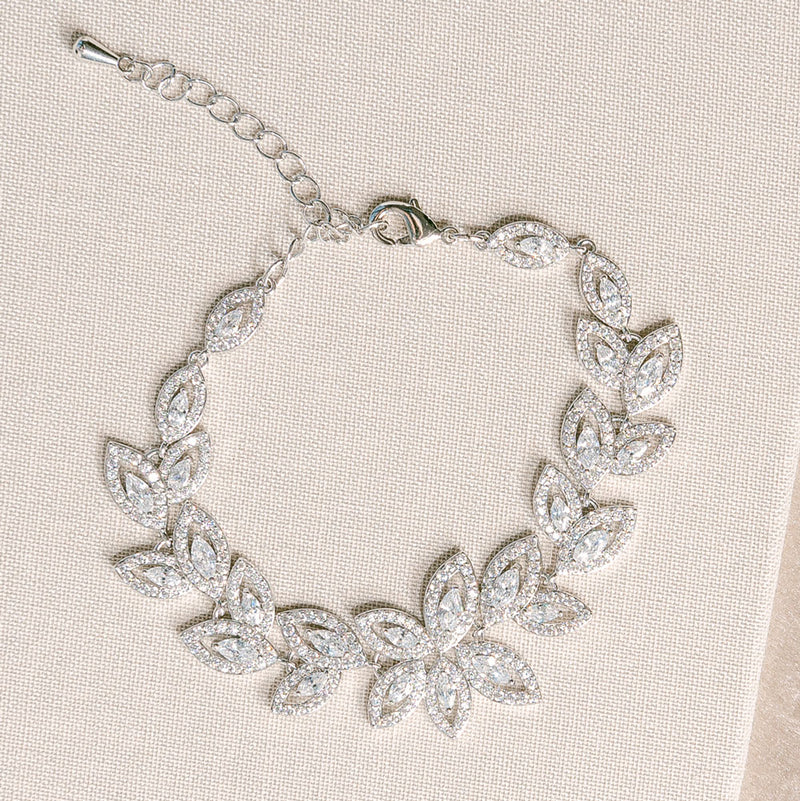 Cordelia crystal leaves bracelet - Liberty in Love