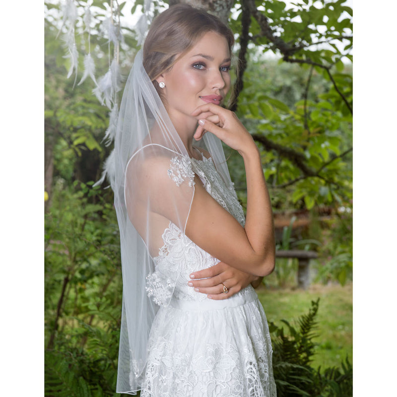 Cosmos scattered lace motif veil - Liberty in Love