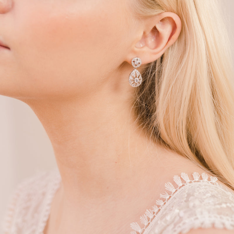 Daisy crystal teardrop earrings - Liberty in Love