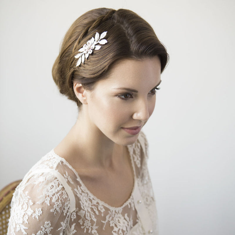 Sakura single blossom hair comb - Liberty in Love