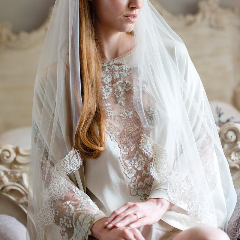 Flower parade lace edge veil - Liberty in Love