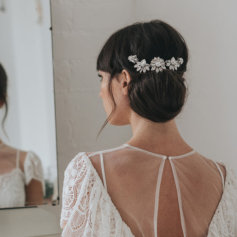 Flute draped jewels headpiece - Liberty in Love
