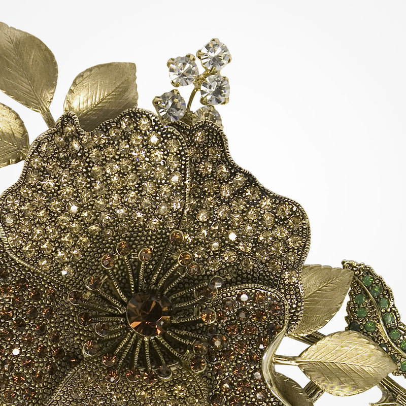 Golden garden brooch - Liberty in Love