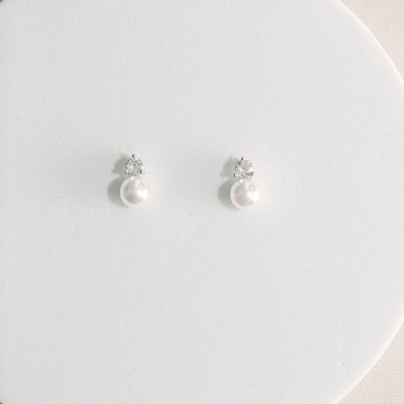 Grace crystal and pearl earrings (silver) - Liberty in Love