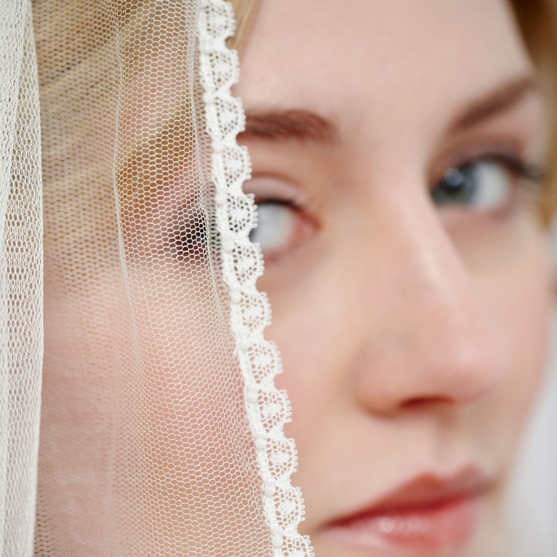 Gwyneth silk tulle veil with lace trim - Liberty in Love