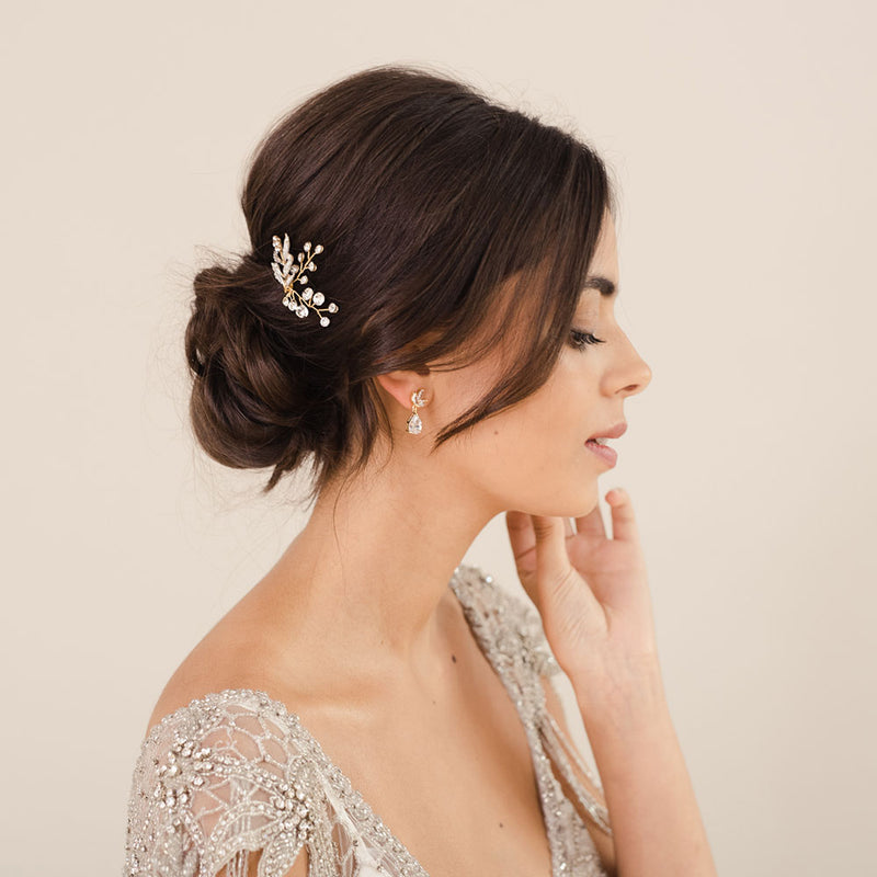 Izabelline floral hair pin (gold) - Liberty in Love