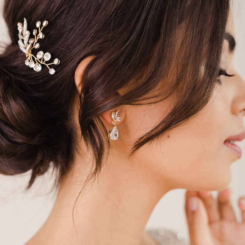 Izabelline floral hair pin (gold) - Liberty in Love