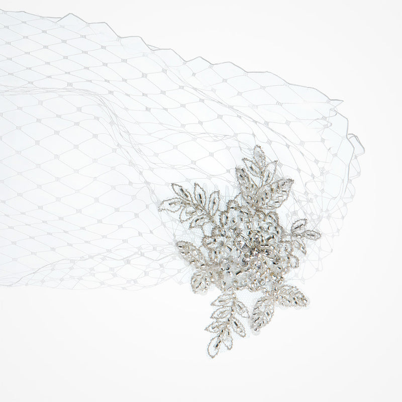 Mauricia birdcage veil - Liberty in Love