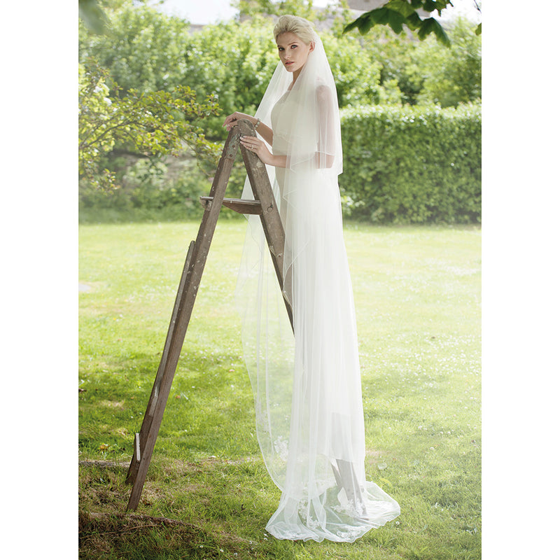 Moonshine tulle veil with floral motifs - Liberty in Love
