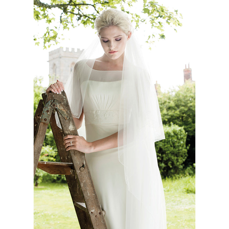Moonshine tulle veil with floral motifs - Liberty in Love