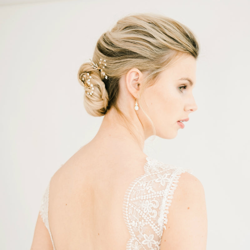 Izabelline floral hair pin (gold) - Liberty in Love