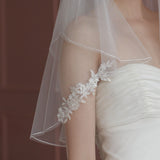 Queensday tulle veil with floral motifs - Liberty in Love