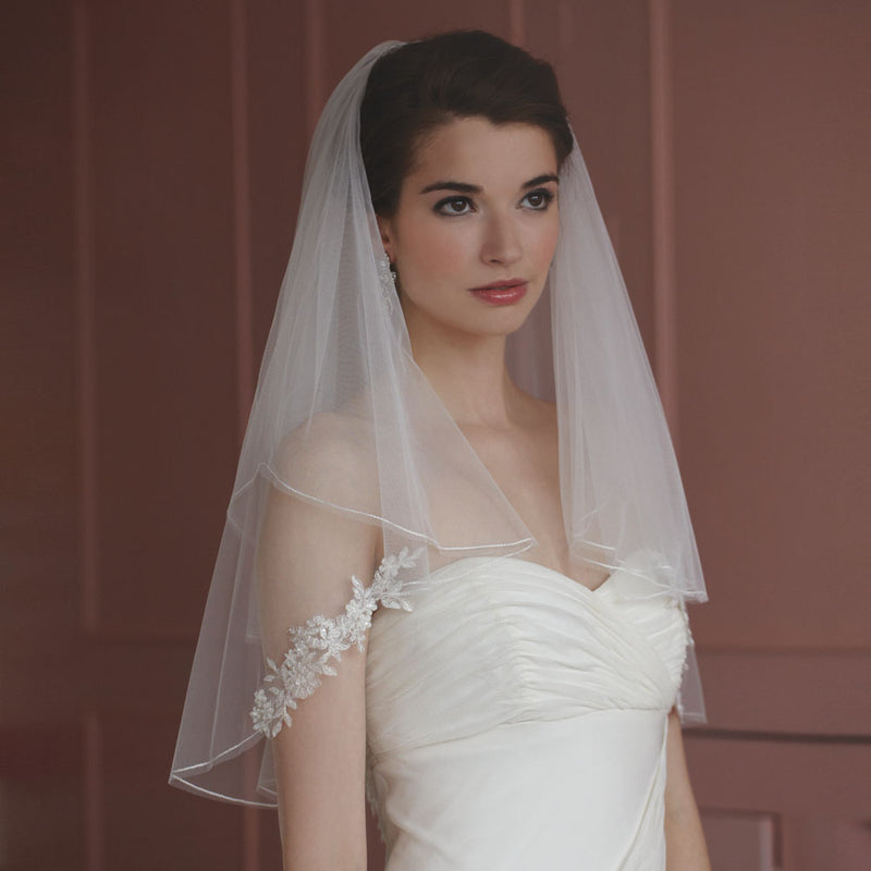 Queensday tulle veil with floral motifs - Liberty in Love