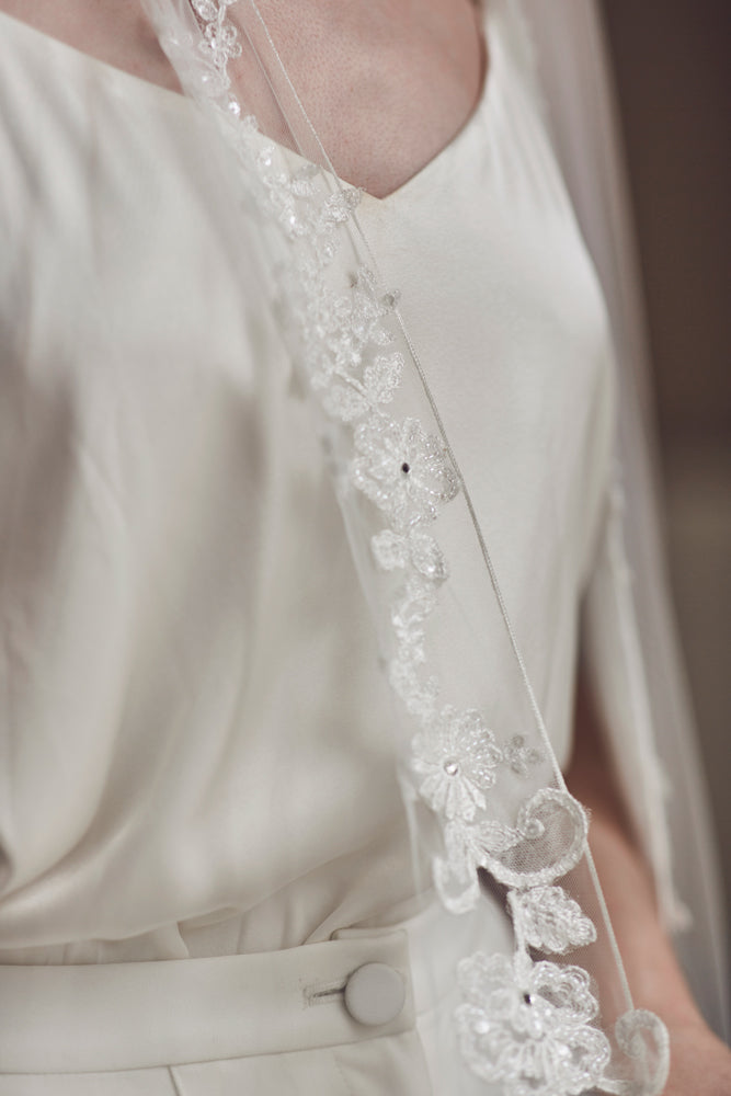 Rose floral lace edge veil - Liberty in Love