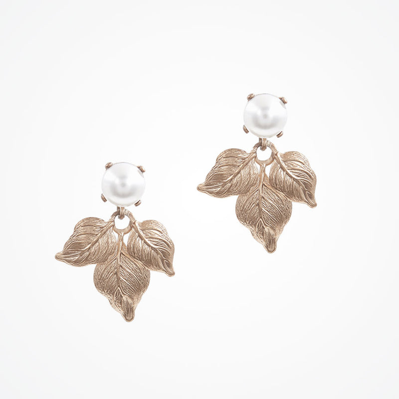 Fiore pearl earrings - Liberty in Love