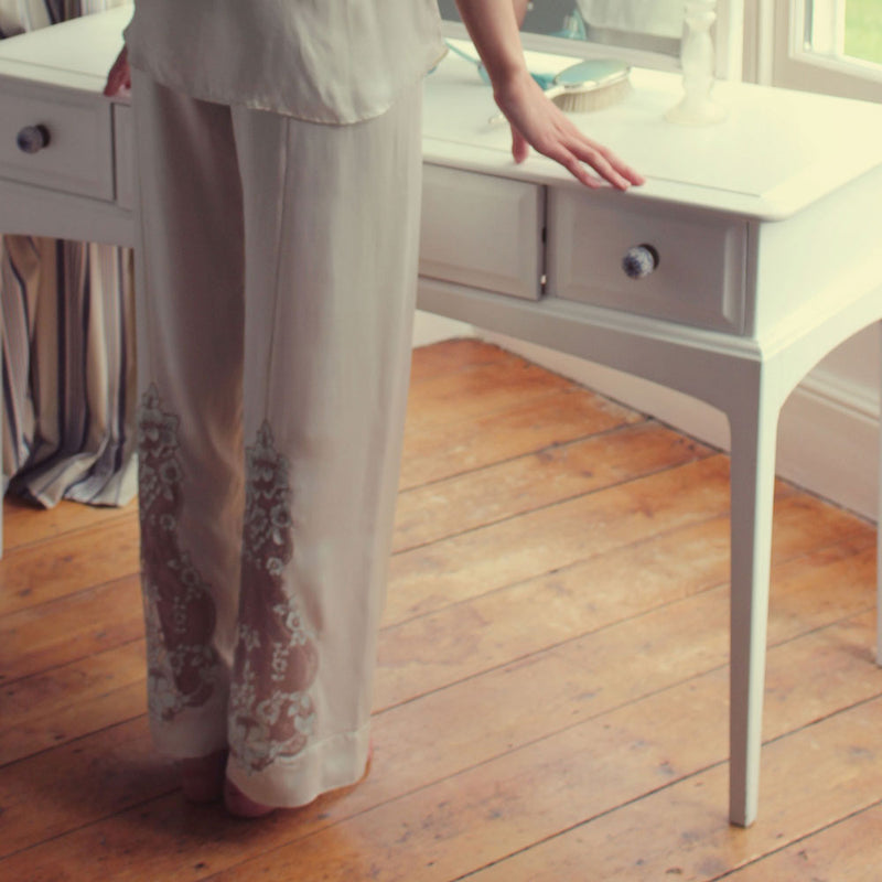 Breakfast club lounging bottoms - Liberty in Love