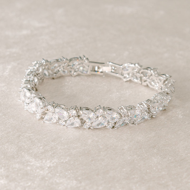 Selene crystal bracelet - Liberty in Love