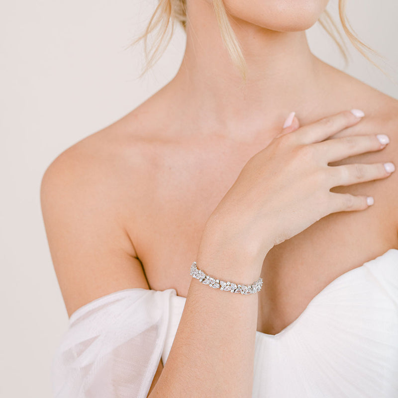Selene crystal bracelet - Liberty in Love