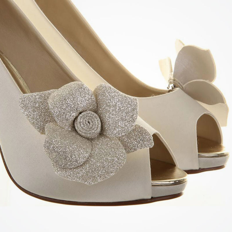 Servia glitter embellished flower shoe clip - Liberty in Love