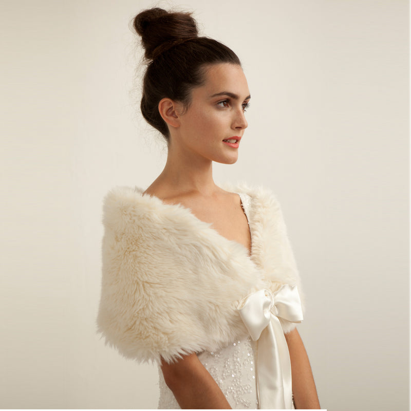 Ivory faux fur bridal stole (with long pile fur) - Liberty in Love