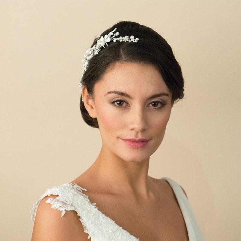 Silver pearl crescent comb - Liberty in Love