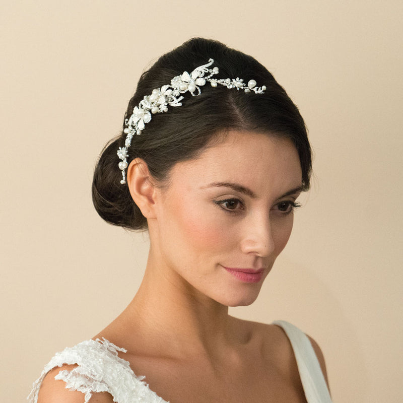 Silver pearl crescent comb - Liberty in Love