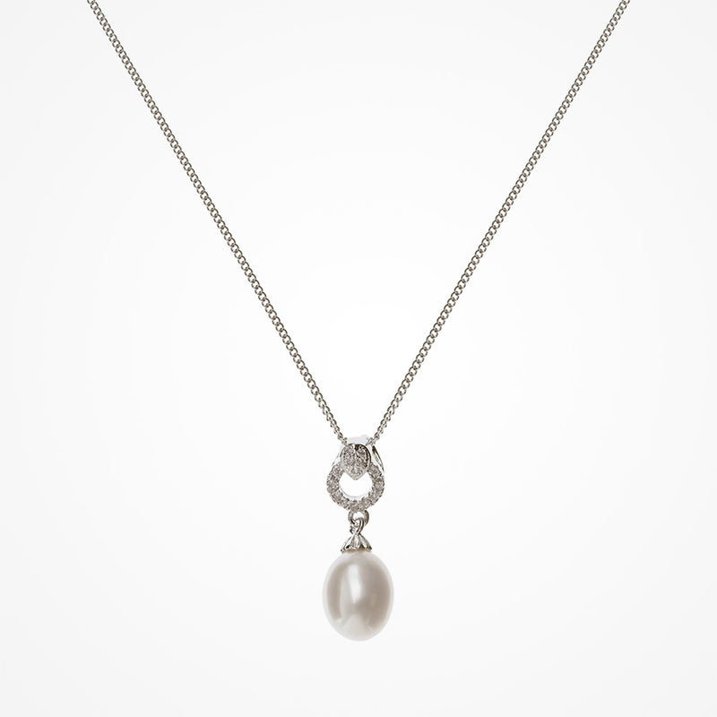 Stockholm pearl pendant - Liberty in Love