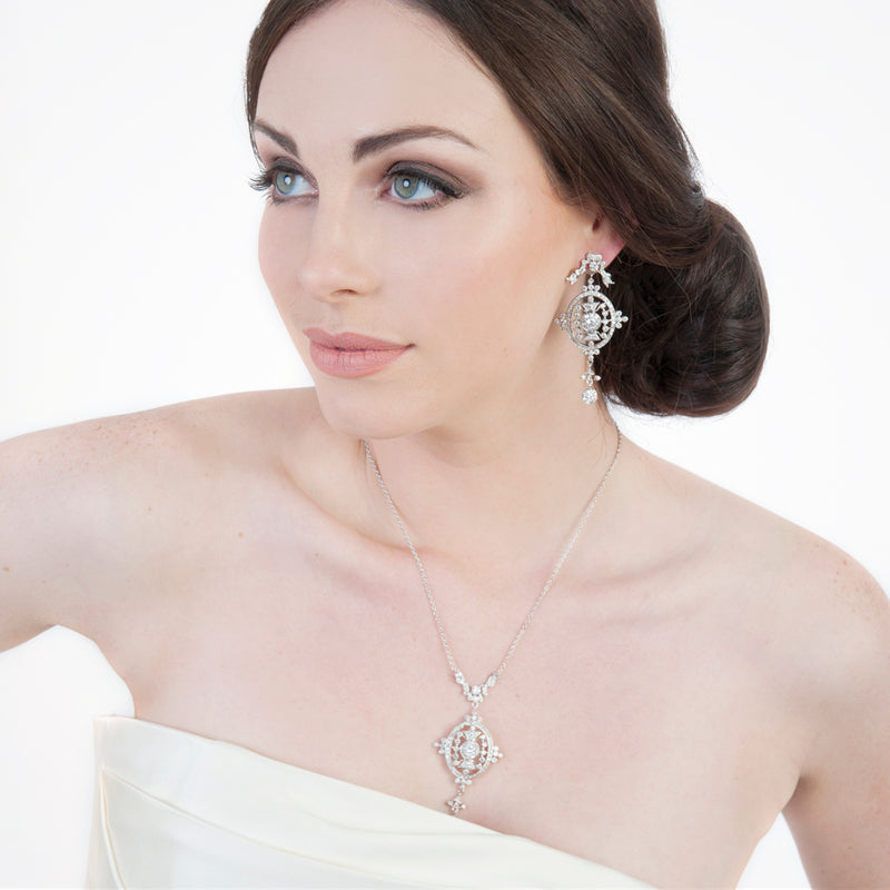 Victoria antique-inspired filigree pendant necklace - Liberty in Love